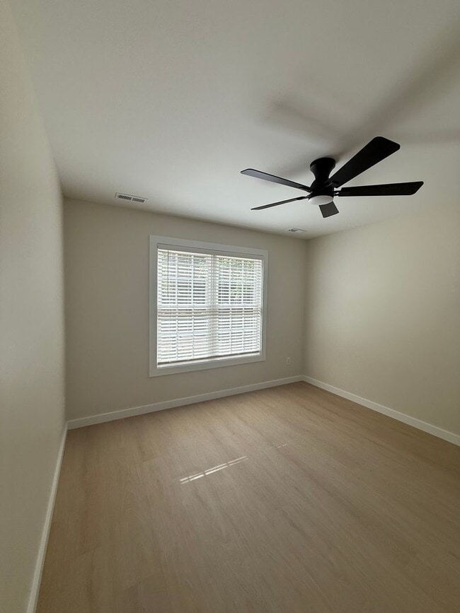 Building Photo - Brand New Construction!! - 3BD/2BA