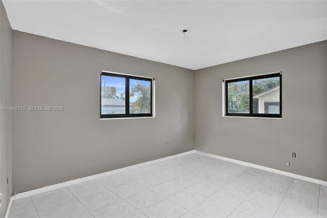 Building Photo - 28640 SW 146th Ave