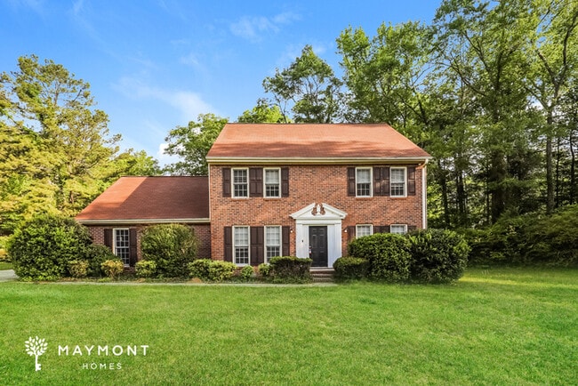 Primary Photo - 535 Westbridge Dr