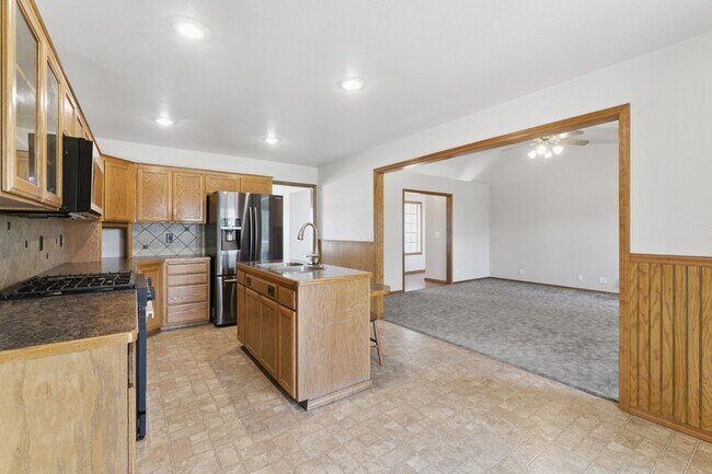 Building Photo - 7483 E Nottingham Ln
