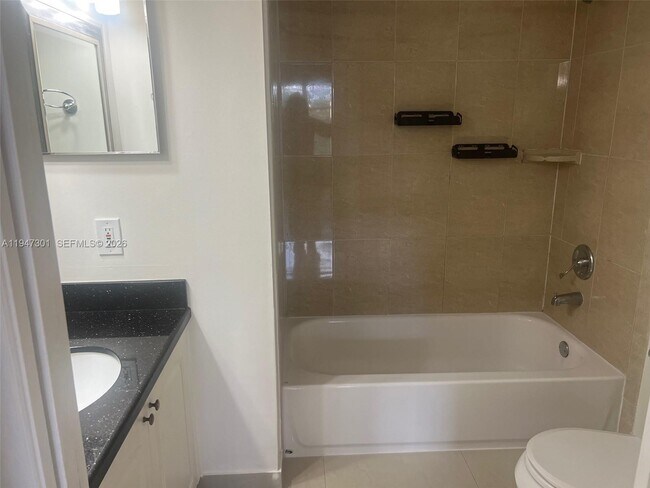 Building Photo - 19555 E Country Club Dr