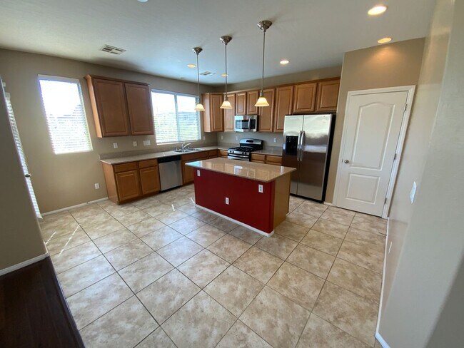 Building Photo - NW 3 BEDROOM WITH A LOFT, CLOSE TO COMMUNITY PLAYGROUND
