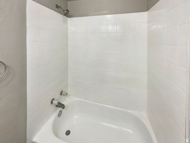 Building Photo - 2865 Pingree Ave E