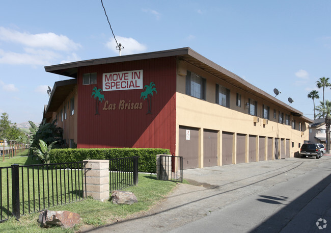 Building Photo - Las Brisas
