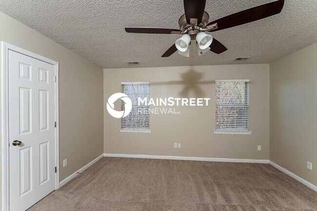 Building Photo - 3 Bedroom Pet-Friendly Home in Moody, AL w...