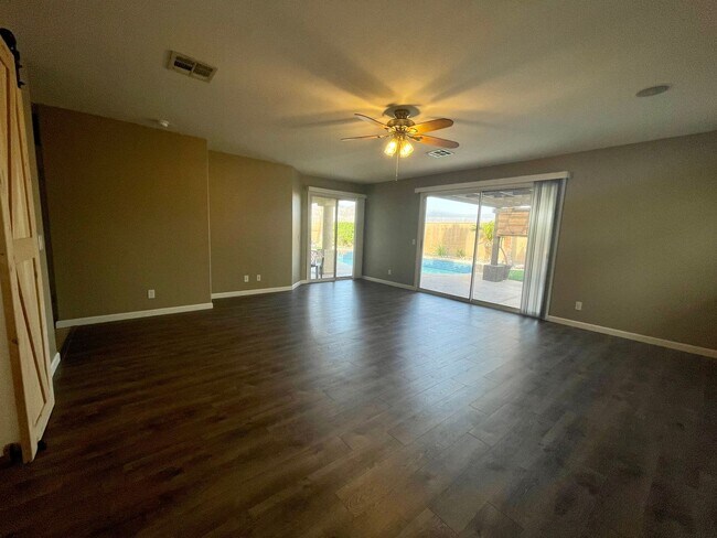 Building Photo - COMING SOON!!! Beautiful 3 Bedroom, 2 Bathroom + Den Residence in the Heart of La Quinta!