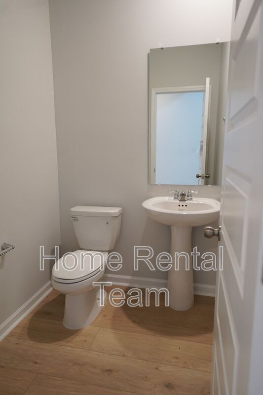 Building Photo - 111 Saltgrass Ln