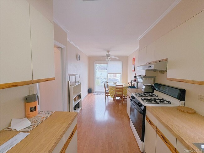 Building Photo - 58-36 Bell Blvd