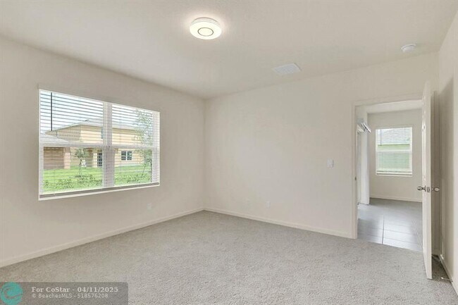 Building Photo - 12259 Rimini Wy