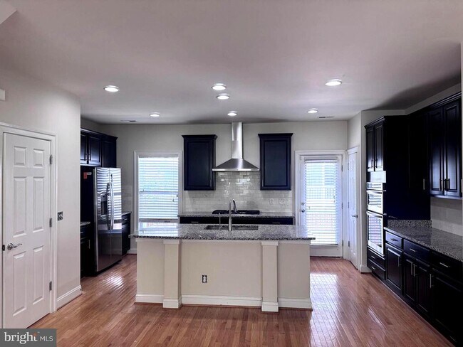 Building Photo - 3083 Waterloo Ln