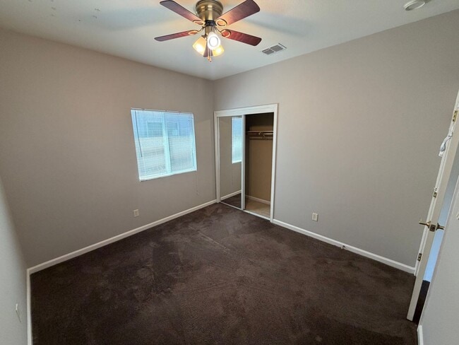 Building Photo - 3 bedroom + office | 2 bathroom | Single family home