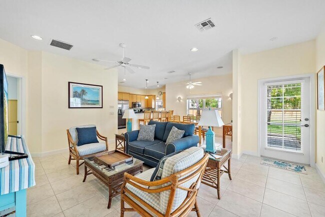 Building Photo - 2 bedroom in Jupiter FL 33458