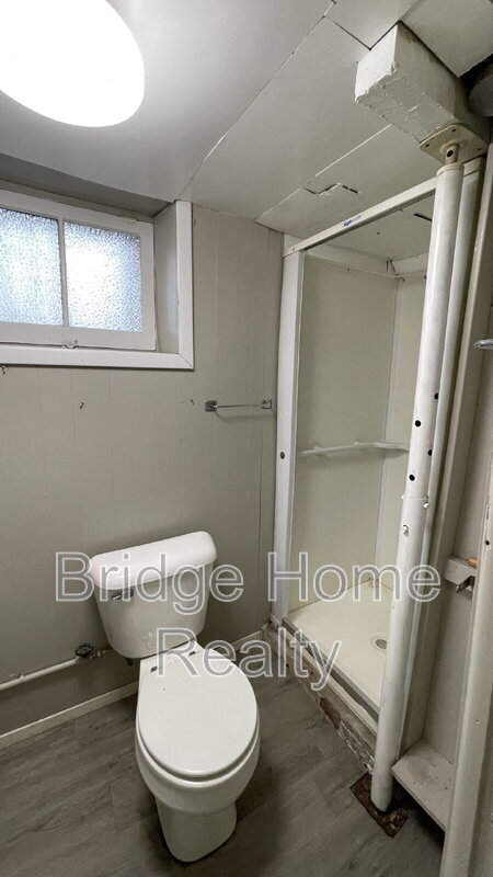 Building Photo - 239 Ormond Ave