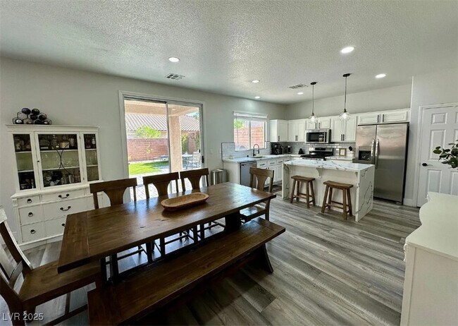 Primary Photo - 11057 Village Ridge Ln