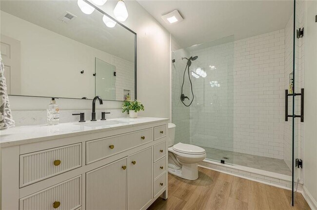 Building Photo - 6430 Bannerhorn Run