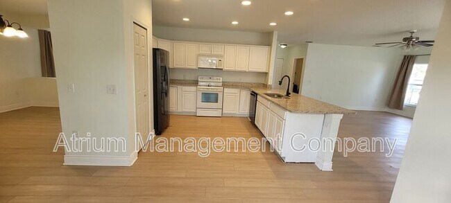 Building Photo - 222 Grouper Ct