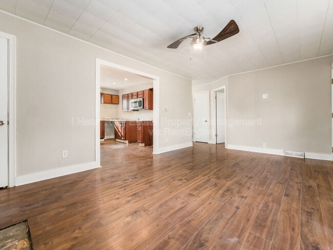 Building Photo - 1621 Sullivant Ave