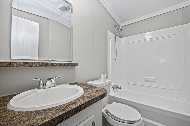 Building Photo - 2122 Koster Rd