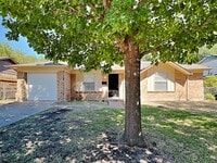 Building Photo - Beautiful Single Family Home | 3 BR/1BA | 1 Car-Garage | Fenced Backyard