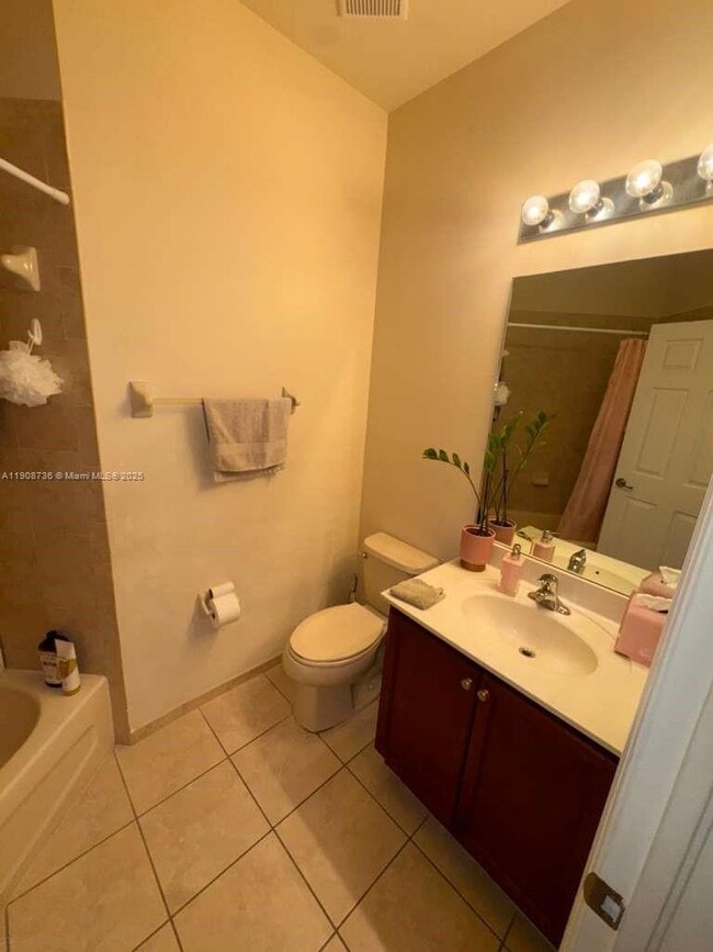 Building Photo - 11605 NW 89th St