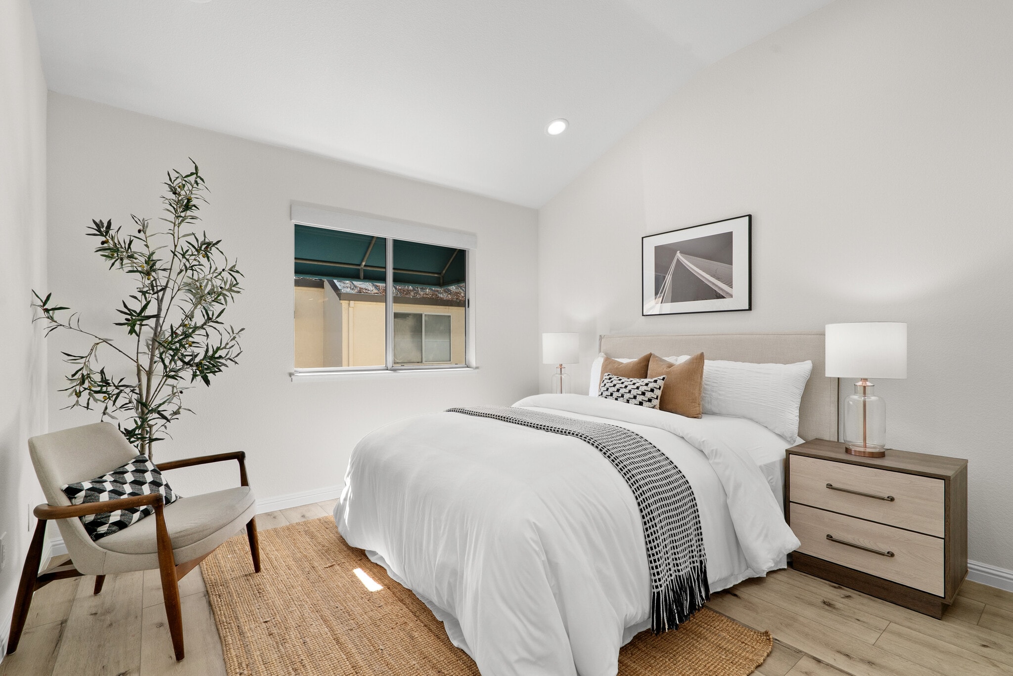 Building Photo - 430 Galleria Dr