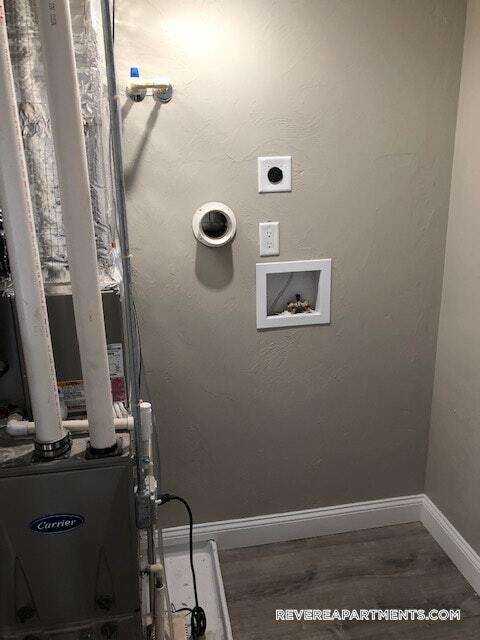 Building Photo - 9 Dehon St