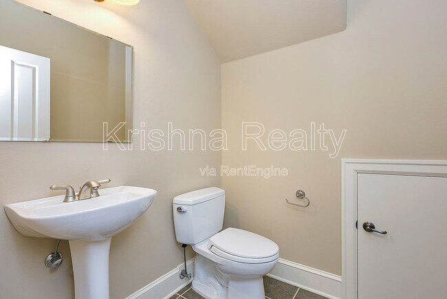 Building Photo - 12649 NW Bayonne Ln