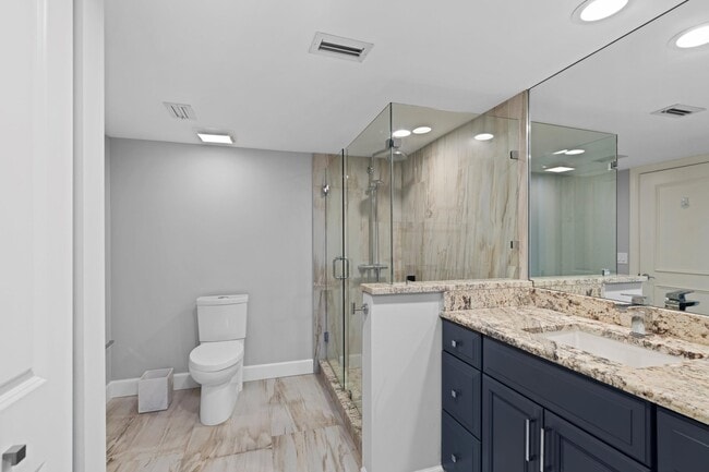 Building Photo - 2435 Presidential Way