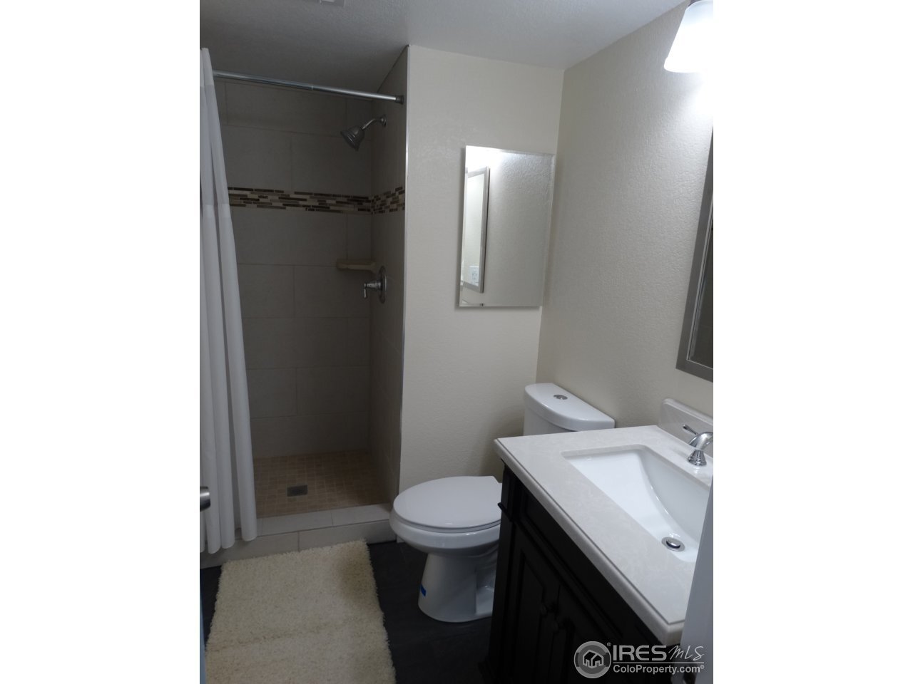 Building Photo - 4879 White Rock Cir