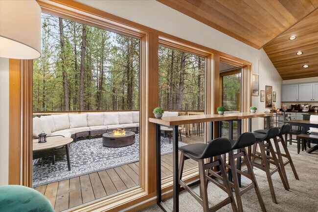 Building Photo - 70335 Sword Fern