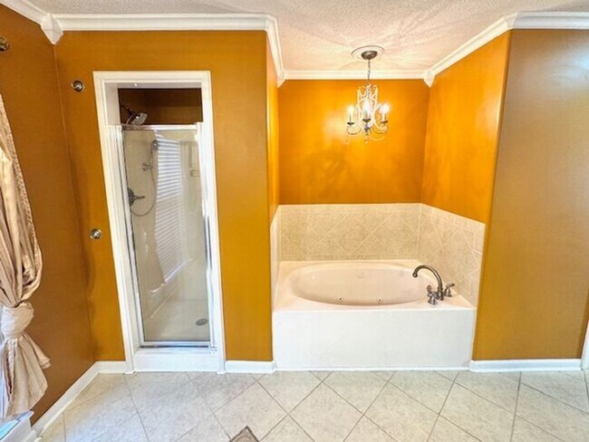 Building Photo - MOVE IN SPECIAL!!! Now leasing a 4-bedroom 3 bath home in Arlington. Great location and great sch...