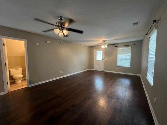 Building Photo - 1666 Mossberg Dr