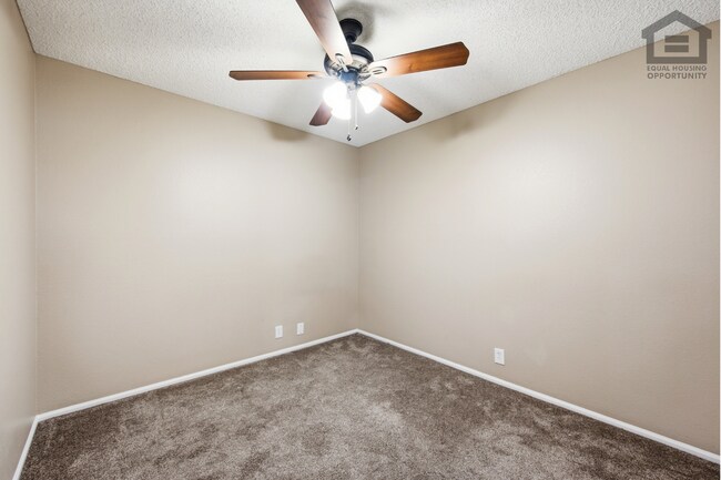 Building Photo - 6Bed/3Bath Split Level House at Cactus/75th Ave! Ready for Immediate Move-In! -- POOL!