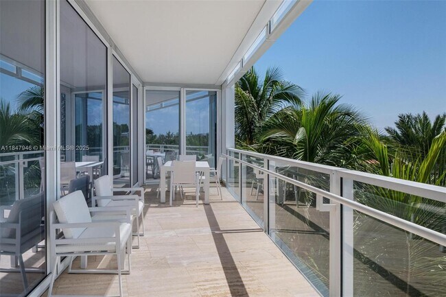 Building Photo - 9001 Collins Ave