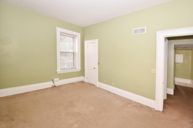 Building Photo - 505 Milton St