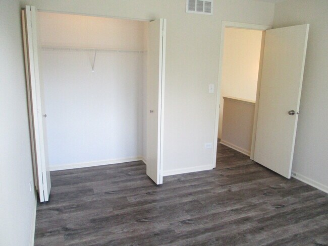 Building Photo - 356 Littleton Trail