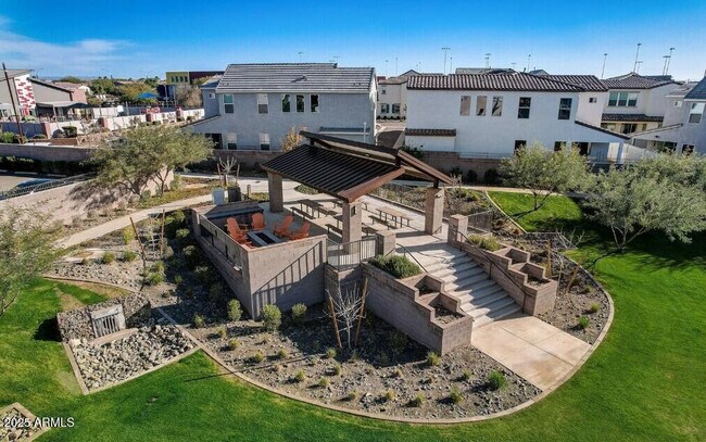 Building Photo - 4834 S Ferric