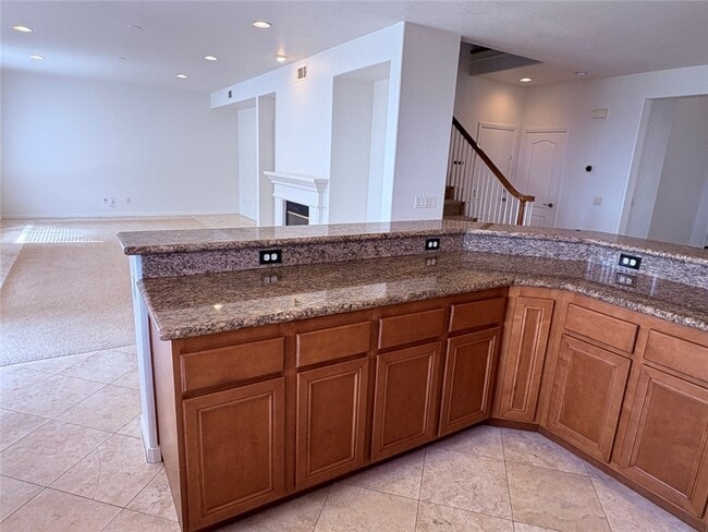 Building Photo - 24 Country Walk Dr