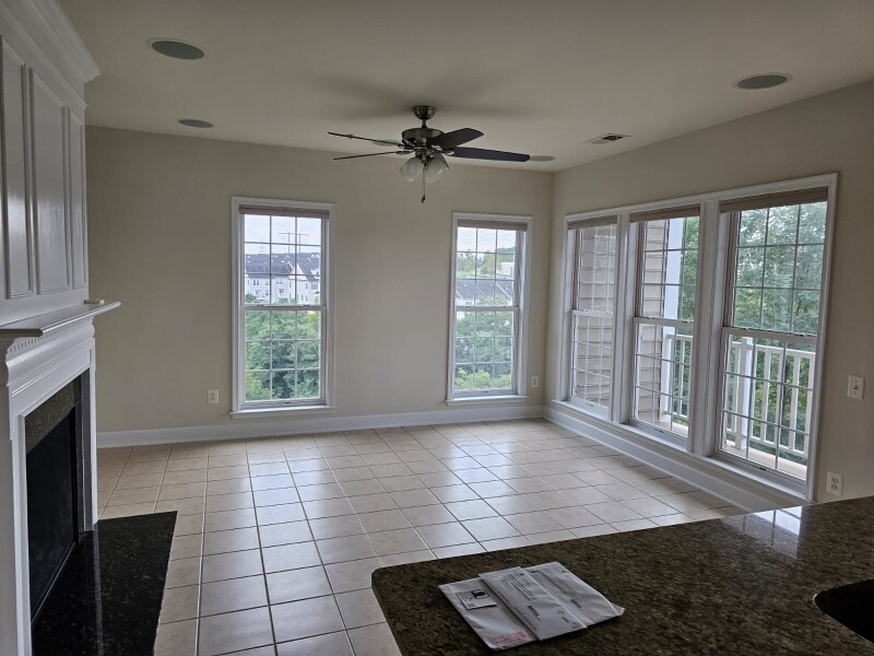 Building Photo - 2325 Brookmoor Ln