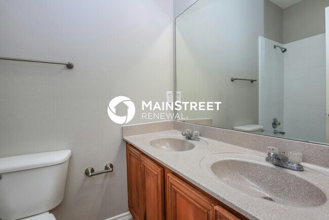 Building Photo - 4 Bedroom Pet-Friendly Home in Dallas, TX ...