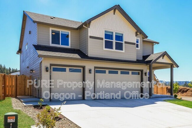 Building Photo - 512 NE Trillium Dr