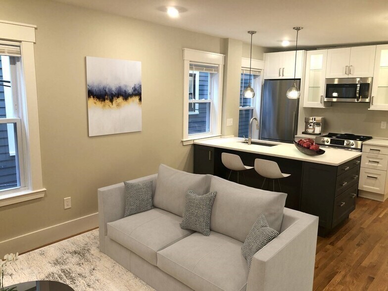 Building Photo - 23 Howard St