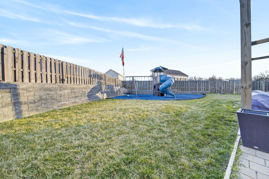 Building Photo - 163 Gabriella Ct