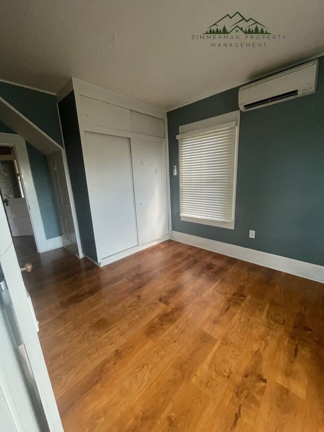 Building Photo - Historic Heritage House in Thurston