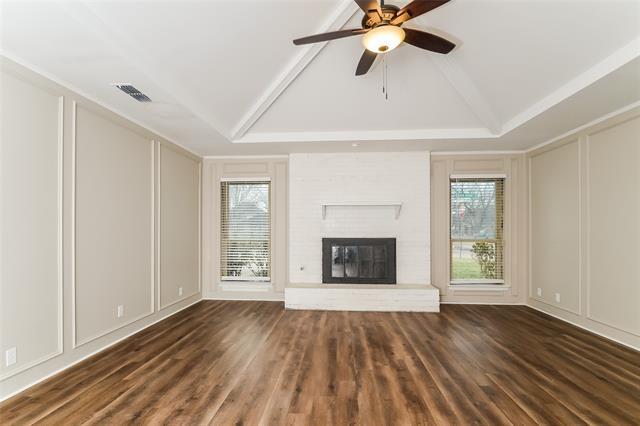 Building Photo - 701 Willow Brook Dr