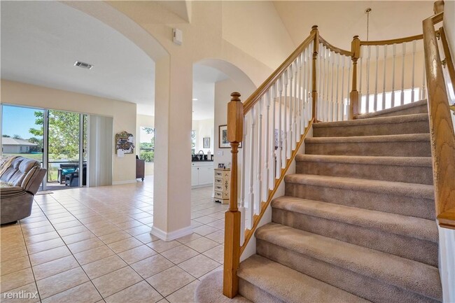 Building Photo - 4 br, 3 bath House - 12319 NW 77th Mnr