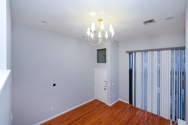 Building Photo - 85 Brainerd Rd