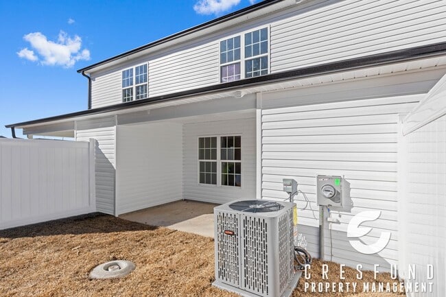 Building Photo - NEW CONSTRUCTION 2BR 2BATH Fort Bragg Manchester Gate less then 5 miles