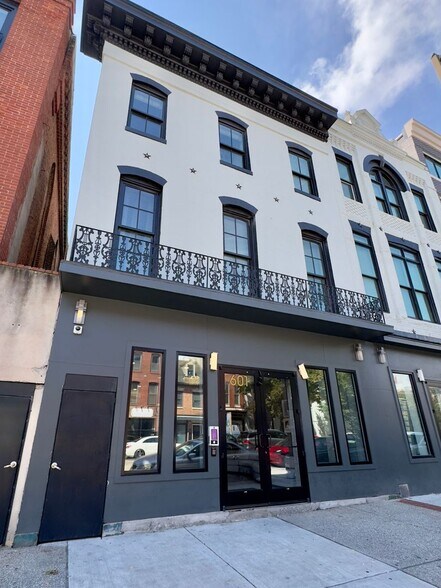 Interior Photo - The Chelsea
