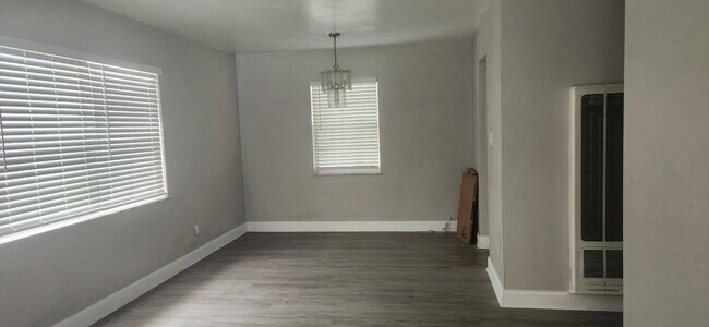 Building Photo - 171 Princess Dr